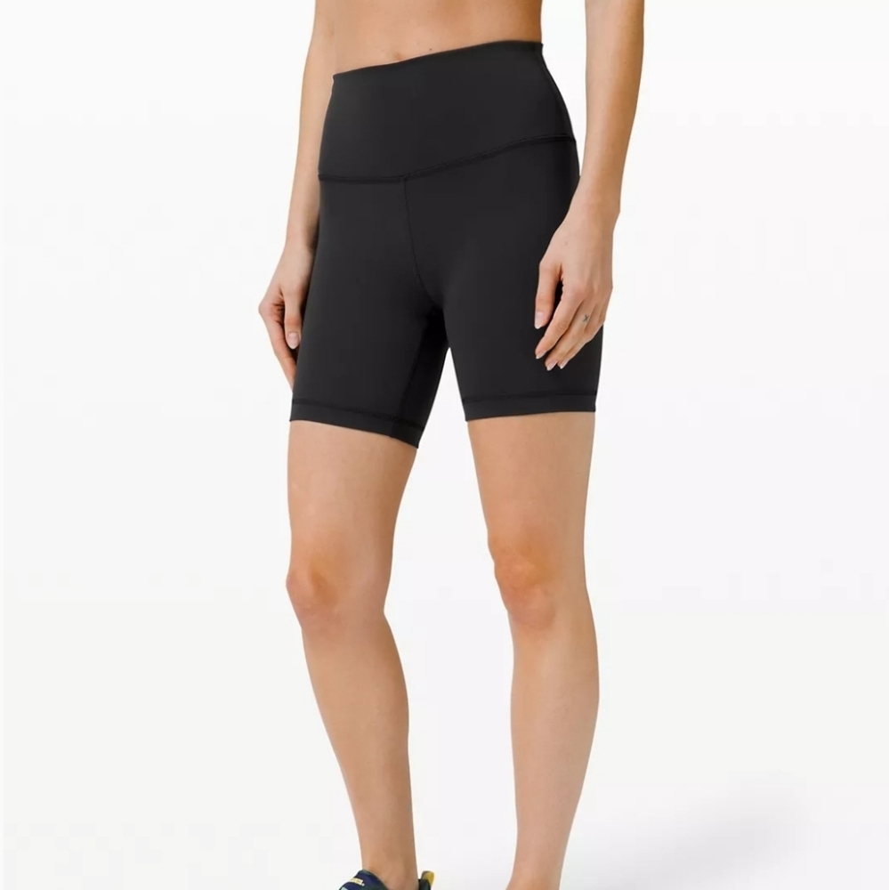 Lululemon Wunder Train High-Rise Short 6"